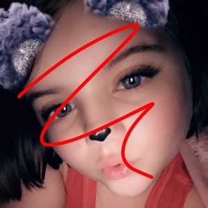 Meet your Posher, Brittney